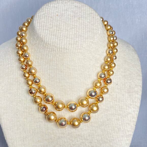Vintage Japan Necklace Double Stranded Graduated Gold Tone Shiny N Matte Beads - Picture 1 of 8
